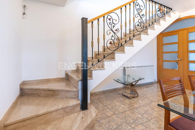 Foto f45a4255-e3cc-4693-a81f-53586b2d0c90. Casa con riscaldamento parcheggio in Santa Eulàlia de Ronçana