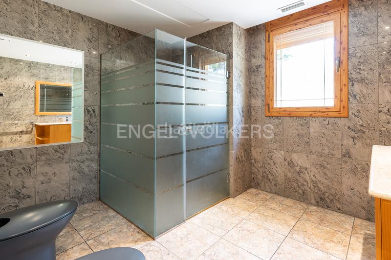 Foto f630bc63-8c91-45fc-a9b0-f05506cfdb23. Casa con riscaldamento parcheggio in Santa Eulàlia de Ronçana