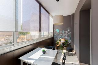 Apartamento en Poblenou. Amplio y luminoso piso con doble orientación