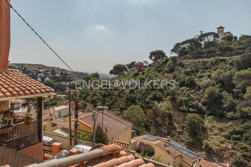 Foto 2f5ad762-8408-4ee1-bf57-5c36828117e4. Casa amb calefacció aparcament a Sarrià Barcelona