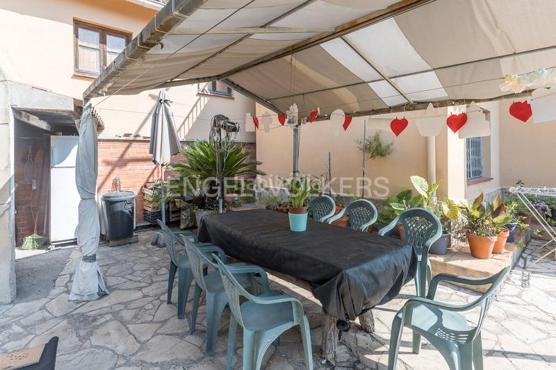 Foto b0e59c24-0e2a-4c0f-b67b-da5a6d381e48. Casa amb calefacció aparcament a Sarrià Barcelona