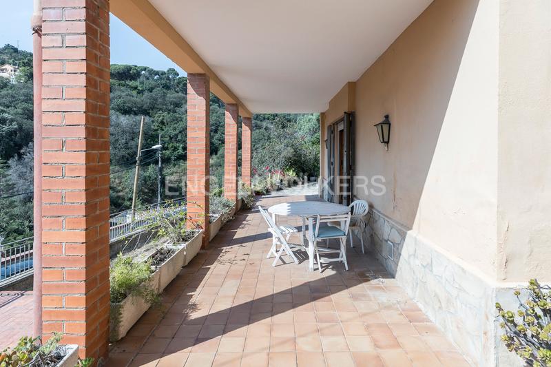 Foto c0b6bee8-0276-438b-951a-e4218a29aafb. Casa amb calefacció aparcament a Sarrià Barcelona