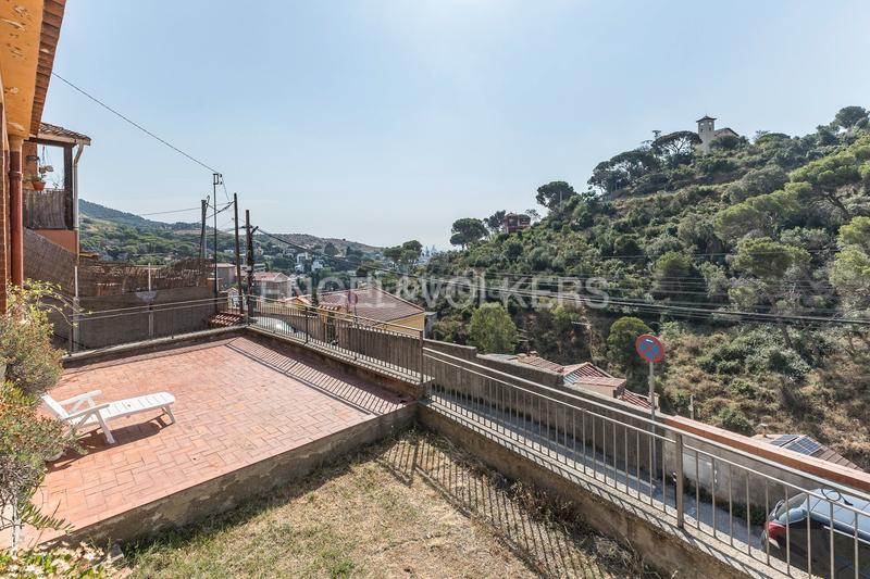 Foto cc3d0026-10a1-4245-9e9b-42f930dc51aa. Casa amb calefacció aparcament a Sarrià Barcelona
