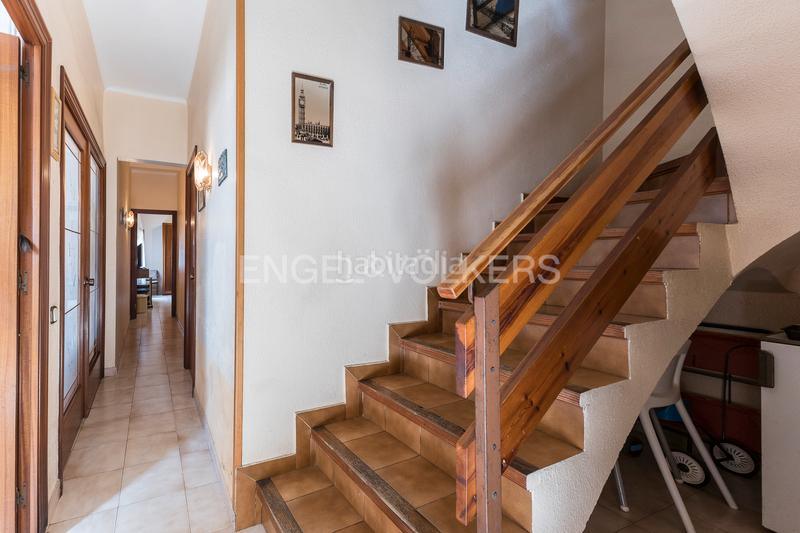 Foto f9988ce1-b4a1-446f-a191-04c409d27f84. Casa amb calefacció aparcament a Sarrià Barcelona