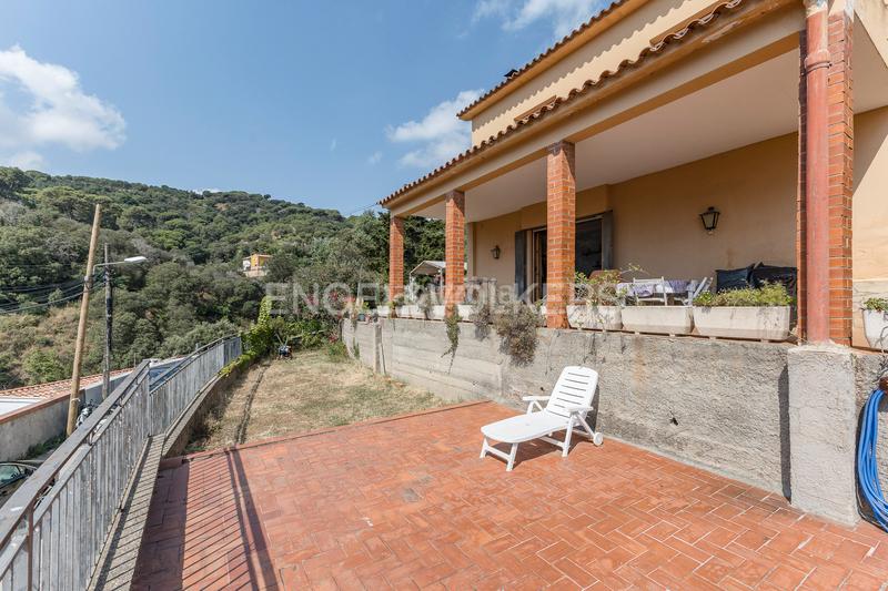 Foto fa93b1dc-7f58-467f-bd68-3709bc00b3c9. Casa amb calefacció aparcament a Sarrià Barcelona