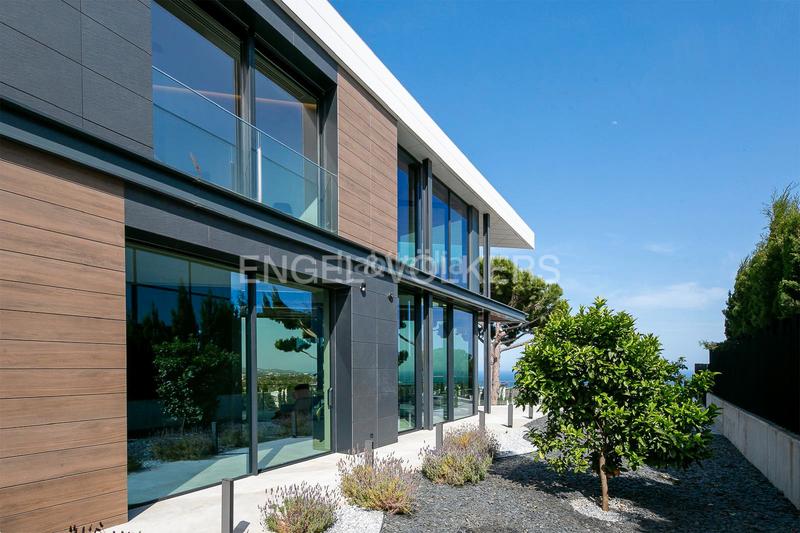 Foto 993aed90-cc5f-41b9-9a9f-c3322256cd6e. Casale con riscaldamento parcheggio piscina in Caldes d´Estrac