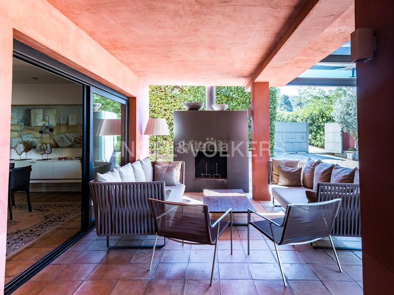 Foto 3137f136-4cde-4066-9d0f-5031c3399670. Casa con riscaldamento parcheggio piscina in Vallvidrera - Tibidabo - Les Planes Barcelona