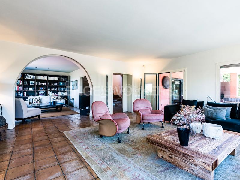 Foto 331e8116-61ae-4b9b-a65f-10a1856ad3f0. Casa con riscaldamento parcheggio piscina in Vallvidrera - Tibidabo - Les Planes Barcelona