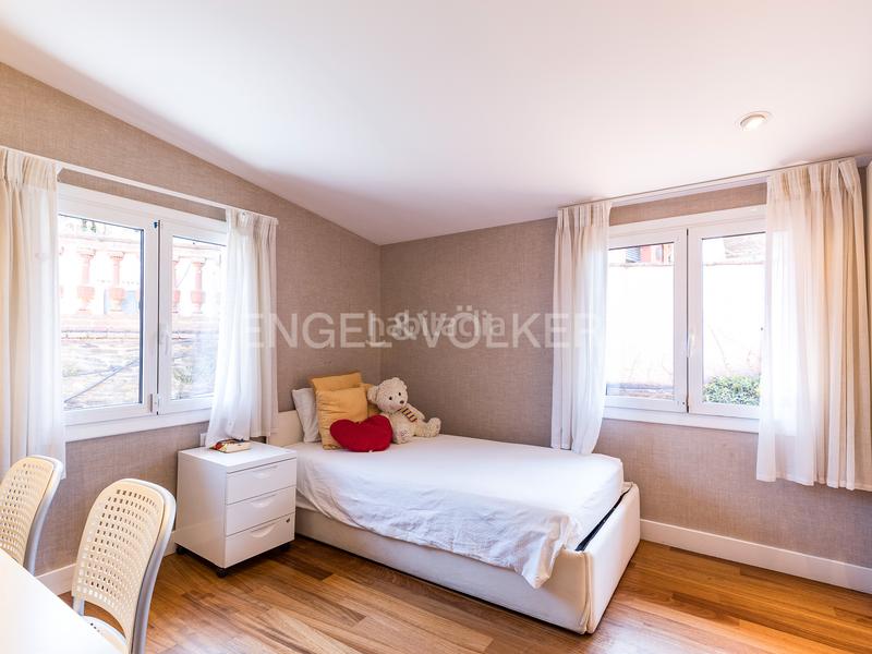 Foto 3b0e34e5-25a1-4791-a060-73b0f85a9c9b. Casa con riscaldamento parcheggio piscina in Vallvidrera - Tibidabo - Les Planes Barcelona