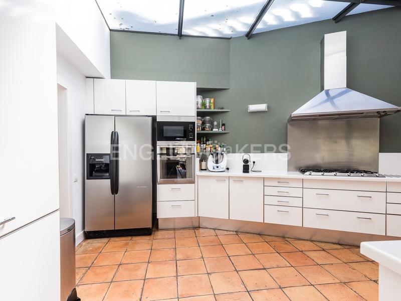 Foto 48e7279c-3473-4f82-9bc6-ecf7cfe90229. Casa con riscaldamento parcheggio piscina in Vallvidrera - Tibidabo - Les Planes Barcelona