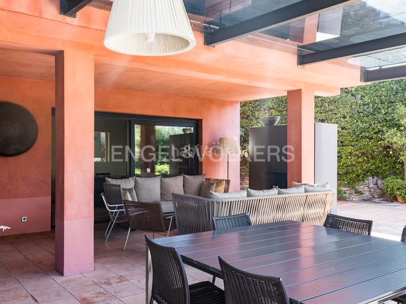 Foto 4a9d2314-6260-4cdf-addb-a18d926f1e31. Casa con riscaldamento parcheggio piscina in Vallvidrera - Tibidabo - Les Planes Barcelona