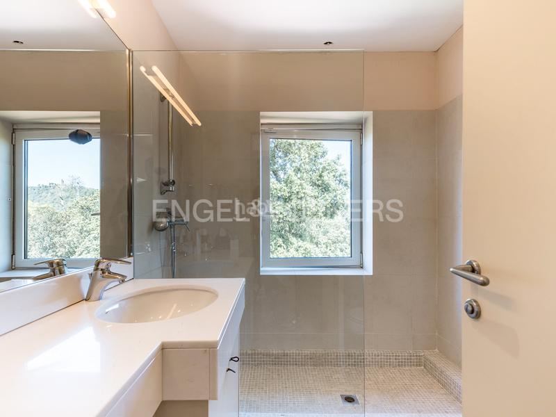 Foto 509f855f-b7f4-407c-a793-d6568da0154e. Casa con riscaldamento parcheggio piscina in Vallvidrera - Tibidabo - Les Planes Barcelona