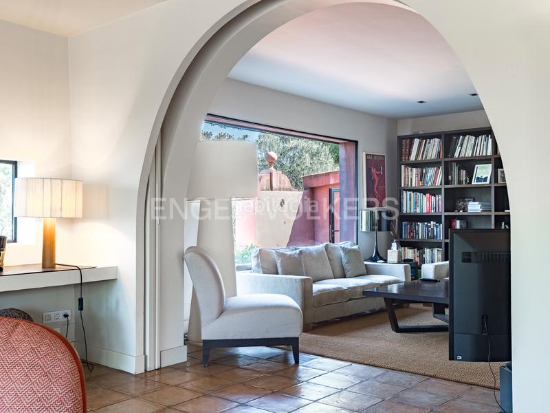 Foto a949e085-5196-4c79-8f7e-6481083ef98c. Casa con riscaldamento parcheggio piscina in Vallvidrera - Tibidabo - Les Planes Barcelona