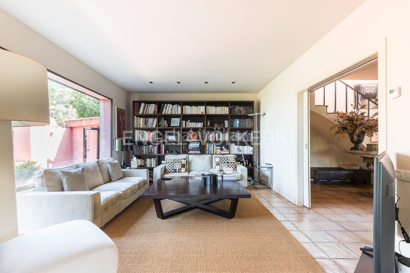 Foto bc7391d6-0206-419d-a178-15b895f58a17. Casa con riscaldamento parcheggio piscina in Vallvidrera - Tibidabo - Les Planes Barcelona