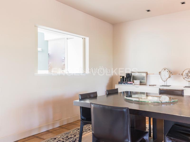 Foto c76d16c8-2b85-480f-a394-bc276a7b99bc. Casa con riscaldamento parcheggio piscina in Vallvidrera - Tibidabo - Les Planes Barcelona