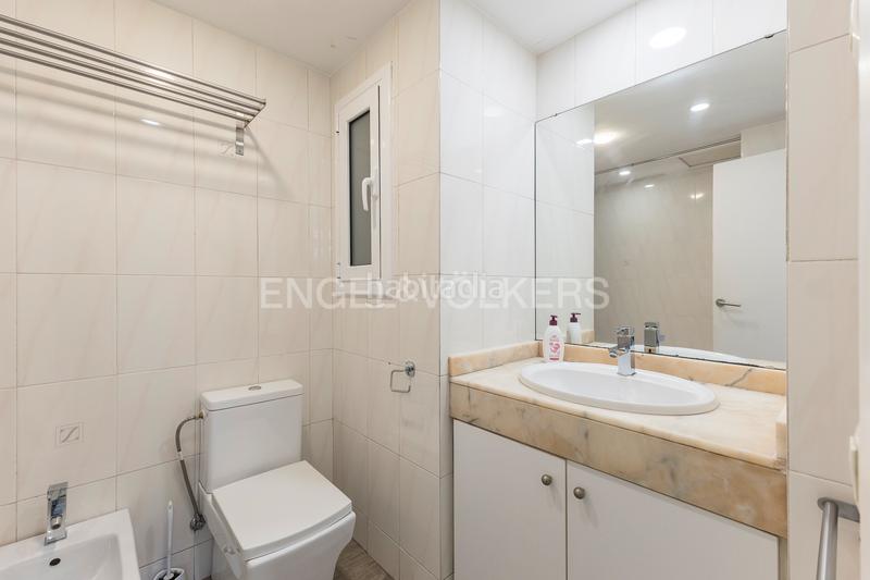 Foto 159870e2-07c8-46e2-8758-1a1873e8f998. Apartament amb calefacció aparcament a L´Antiga Esquerra de l´Eixample Barcelona