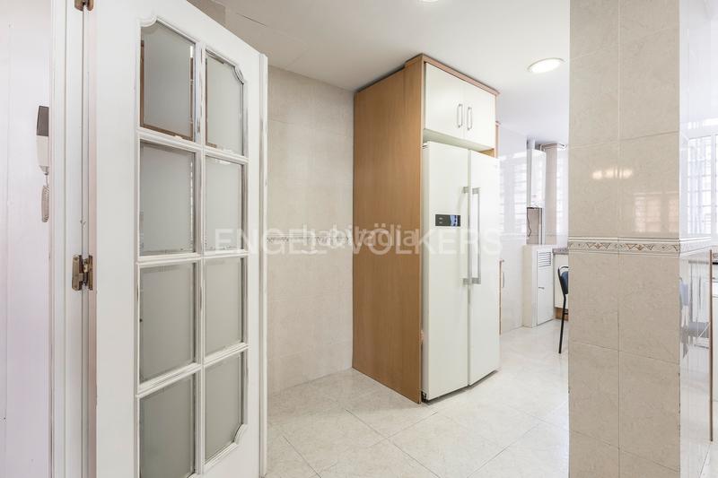 Foto 392ac3b4-0a50-4688-91c7-a24423fbdfb3. Apartament amb calefacció aparcament a L´Antiga Esquerra de l´Eixample Barcelona