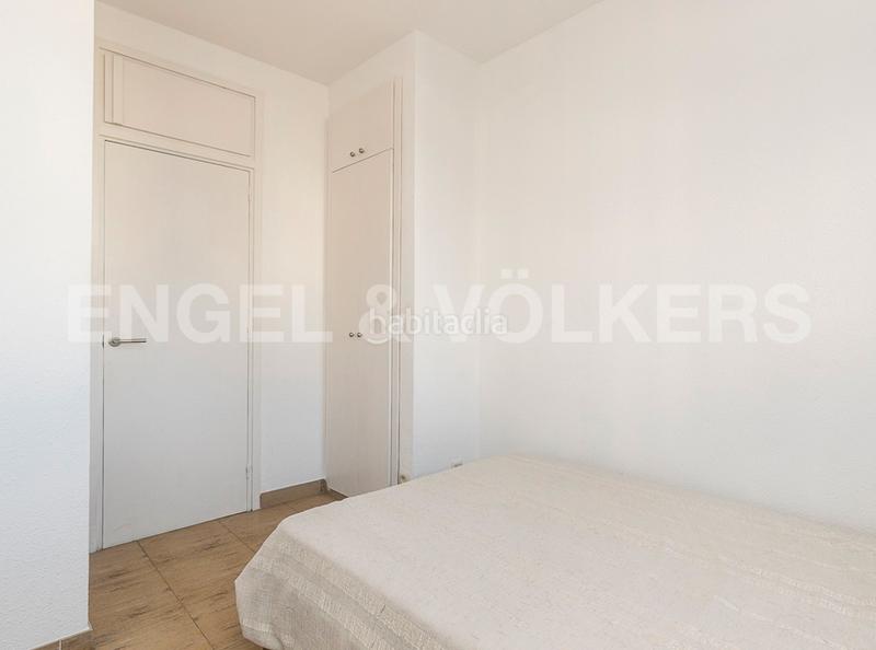 Foto 41a64389-ada2-40b3-8f29-8479ae336df5. Apartament amb calefacció aparcament a L´Antiga Esquerra de l´Eixample Barcelona