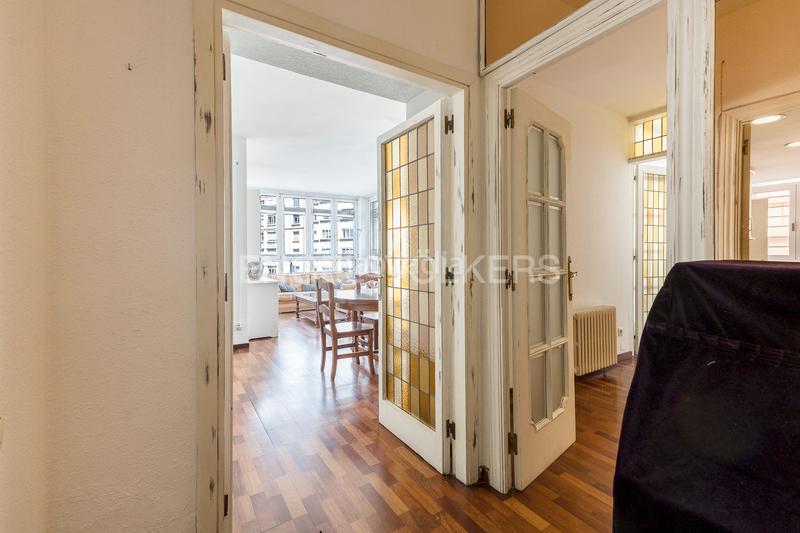 Foto 5cd170a3-f87e-46a2-89c8-2314f5acc554. Apartament amb calefacció aparcament a L´Antiga Esquerra de l´Eixample Barcelona