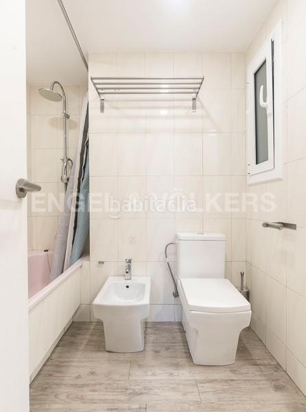 Foto 73e69181-a913-4920-8206-6765695f649e. Apartament amb calefacció aparcament a L´Antiga Esquerra de l´Eixample Barcelona