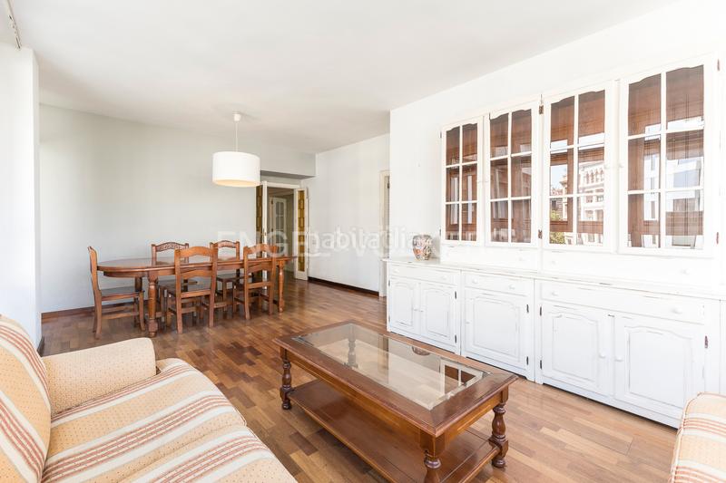 Foto 87d16185-03d2-466d-89cf-2f1be4daa7ab. Apartament amb calefacció aparcament a L´Antiga Esquerra de l´Eixample Barcelona
