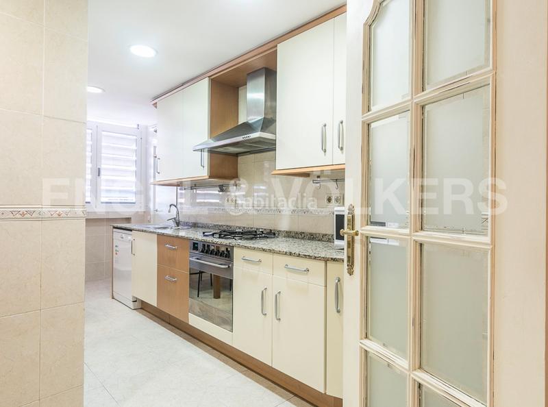 Foto c6e46813-6f16-4ecf-b9eb-f9e0ad44b812. Apartament amb calefacció aparcament a L´Antiga Esquerra de l´Eixample Barcelona