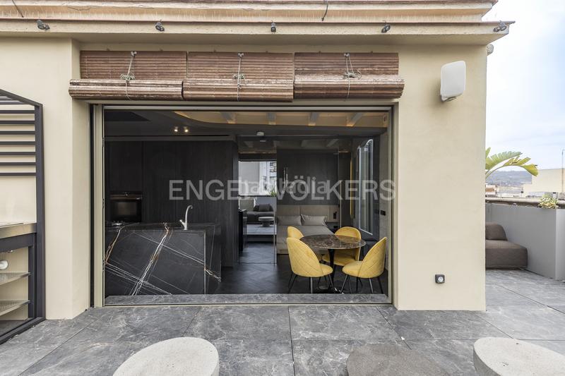 Foto 072ad9cd-b0b6-4a2a-91d6-bd847dee9a1f. Alquiler apartamento ático temporal de diseño con vistas panorámicas a en Barcelona