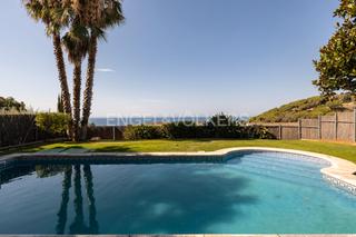 Casa a Victoria-Les Vil·les-Canyadell. Lujo frente al mar
