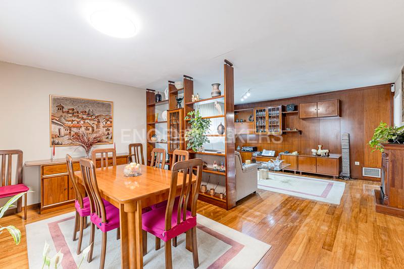 Foto 0b2f00ed-52d2-4d40-95e6-e525f2a3330e. Casa con riscaldamento parcheggio in Mira-sol Sant Cugat del Vallès
