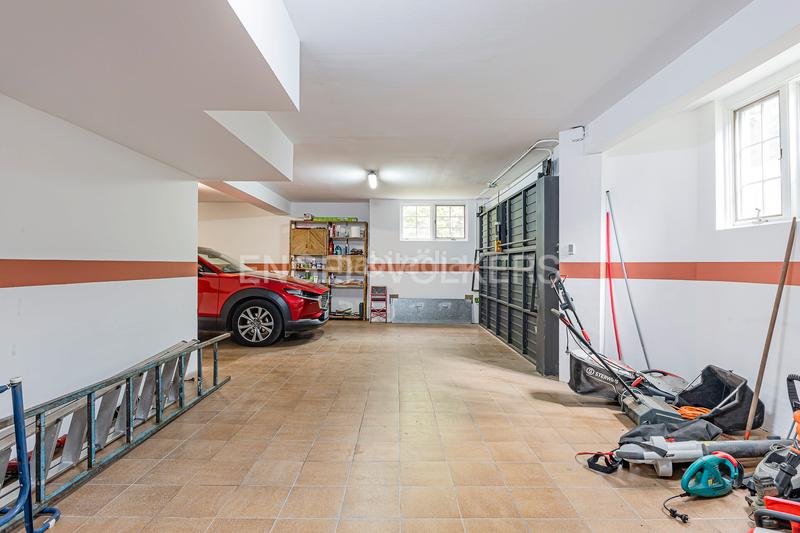 Foto 36ffd27d-03d9-4e80-bc55-a5c45804b405. Casa con riscaldamento parcheggio in Mira-sol Sant Cugat del Vallès
