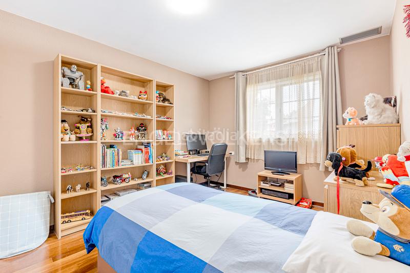 Foto 56864311-27bc-42d2-975e-db5c4722a514. Casa con riscaldamento parcheggio in Mira-sol Sant Cugat del Vallès
