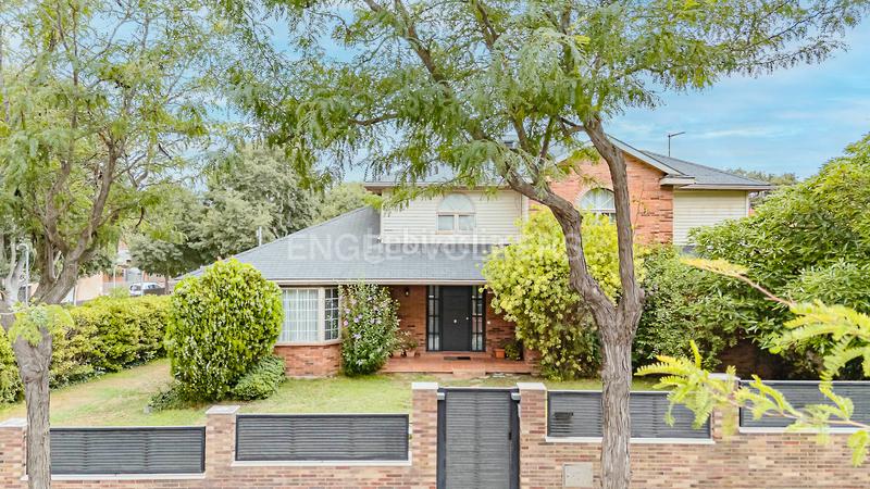Foto 56a434ca-b8e4-446e-9f65-01f3cbacb699. Casa con riscaldamento parcheggio in Mira-sol Sant Cugat del Vallès