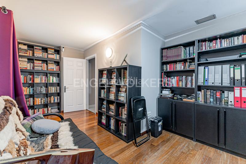 Foto ae52cd07-ea84-495c-a330-cd5802a6d1f6. Casa con riscaldamento parcheggio in Mira-sol Sant Cugat del Vallès