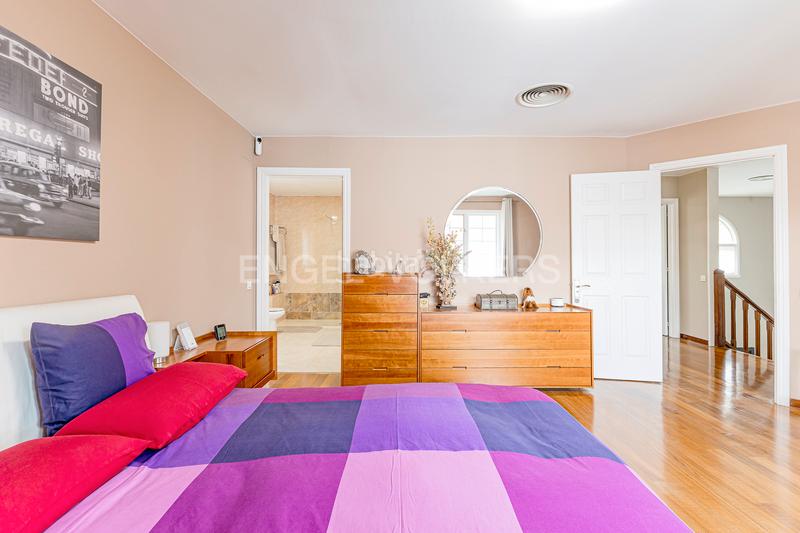 Foto d37a29a0-93df-4d33-8a82-9d16fd8de52f. Casa con riscaldamento parcheggio in Mira-sol Sant Cugat del Vallès