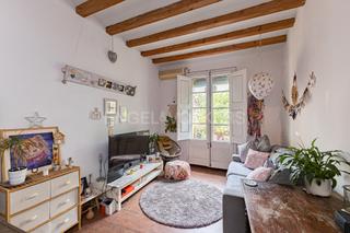 Apartamento en St. Pere - Sta. Caterina - El Born. Encantador estudio con balcón en el corazón de el born