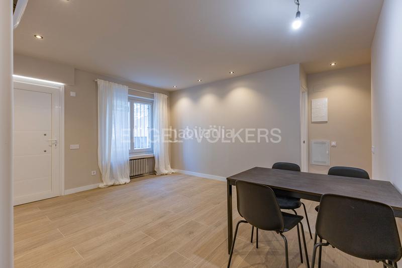 Foto 217b28bf-f2ed-4949-9a57-f2fde0474aca. Miete appartement mit heizung pool in Pedralbes Barcelona