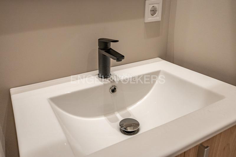 Foto 8f259a55-4175-452f-88ce-235eb82885be. Miete appartement mit heizung pool in Pedralbes Barcelona