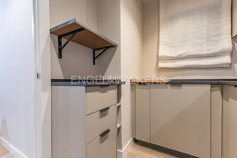 Foto 885e4adf-5d1e-4f7b-8a6f-8b715c86f346. Rent apartment with heating pool in Pedralbes Barcelona