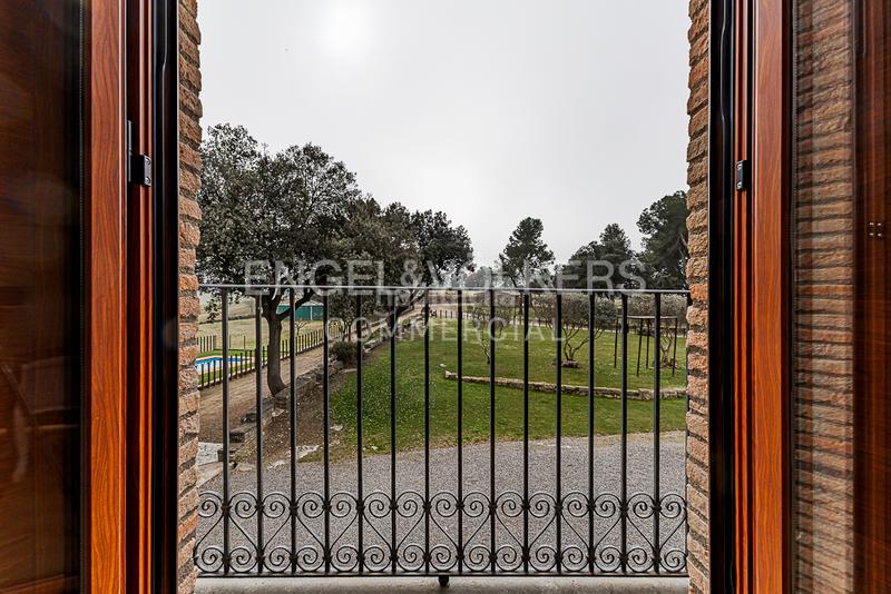 Foto 88799e03-8cdf-455a-9683-687d4a23627a. Masia amb calefacció aparcament piscina a Calders