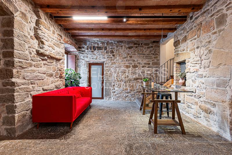 Foto 8c64ff79-0e20-439f-91ff-4a297714686d. Masia amb calefacció aparcament piscina a Calders