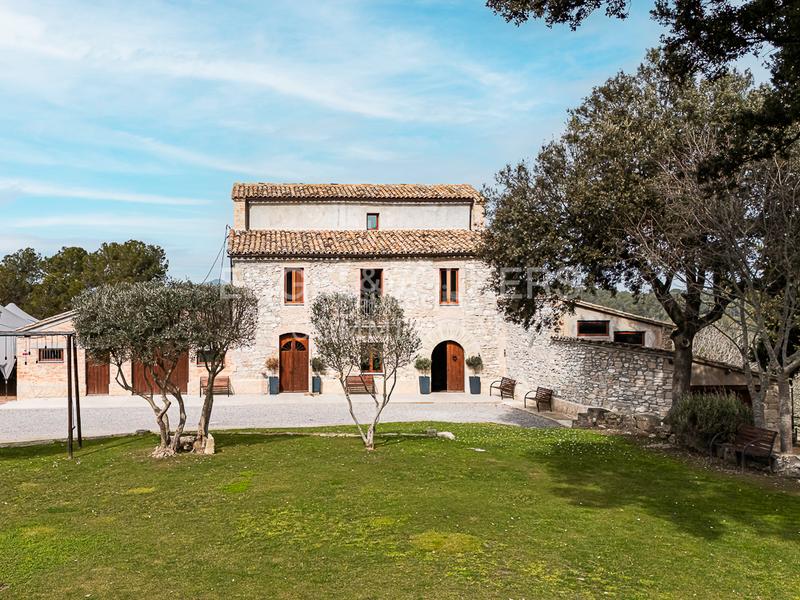 Foto ac328e09-8eab-48f8-ae4a-1aa36e263503. Masia amb calefacció aparcament piscina a Calders