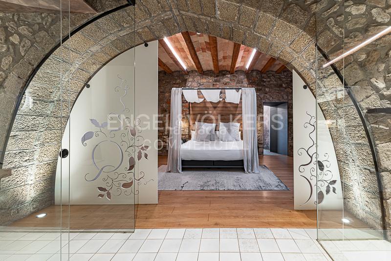 Foto cedb6537-e70a-4dcb-b3da-917069291092. Masia amb calefacció aparcament piscina a Calders