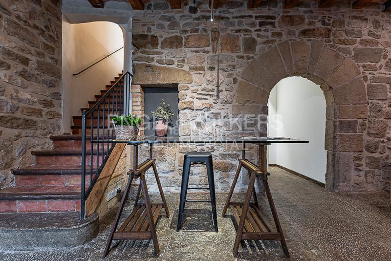 Foto fced41c9-0c2a-4d3b-9d56-95e7ec81cbb2. Masia amb calefacció aparcament piscina a Calders