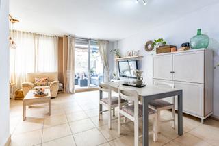 Appartement in Bellresguard-Can Teixidó. Bonito apartamento con terraza  y piscina en el masnou.