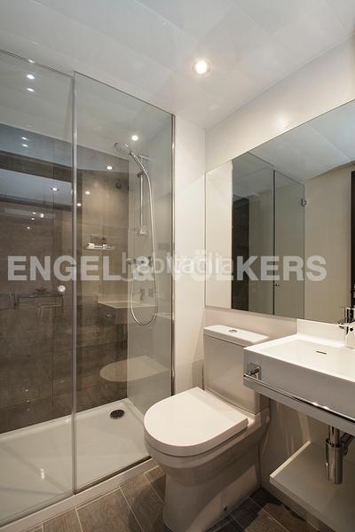 Foto 1021b56b-c592-4fd7-a14e-95f71222c5d2. Alquiler apartamento moderno y funcional piso en la rambla temporal en Barcelona