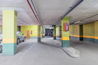 Lloguer Apartament a Sarrià. Exclusivo apartamento sin muebles  con terraza en sarria