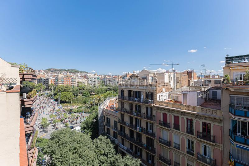 Foto 90374238-7b7e-4c09-b46b-79cdeef0e4d0. Àtic amb calefacció a Sagrada Família Barcelona