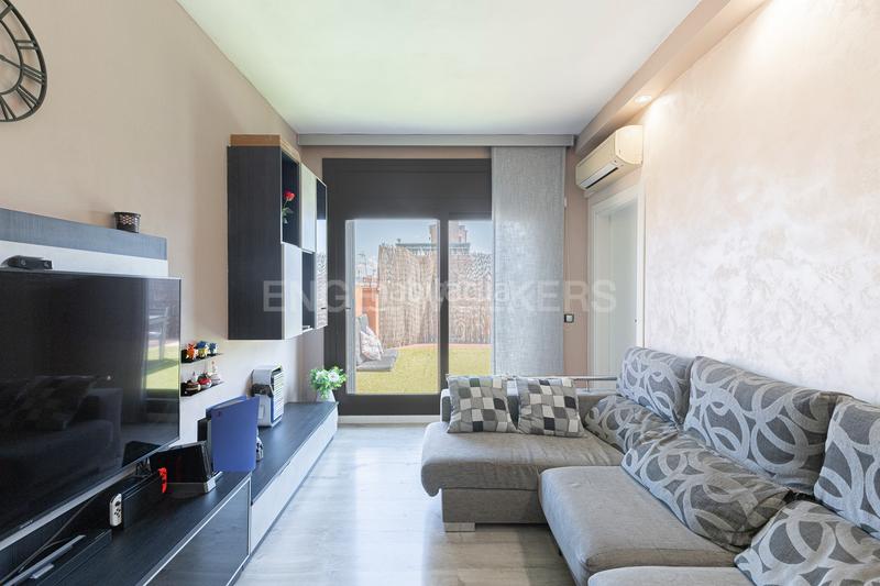 Foto adaf1c89-6909-479f-943a-3d399dfc665d. Àtic amb calefacció a Sagrada Família Barcelona