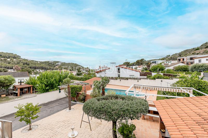 Foto 0bf35e56-5da4-47d8-a671-3866721fee28. Casa un refugio con encanto entre viñedos y mar en Sant Pere de Ribes