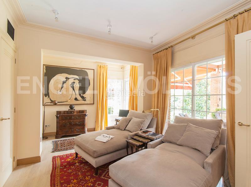 Foto 353cb3df-d650-4cbb-9a5b-cdcb614825a4. Casa con riscaldamento parcheggio piscina in Vallvidrera - Tibidabo - Les Planes Barcelona